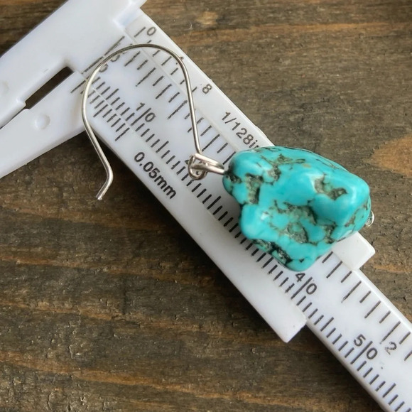 ARIZONA TURQUOISE NUGGET DROP EARRINGS - Picture 5 of 9